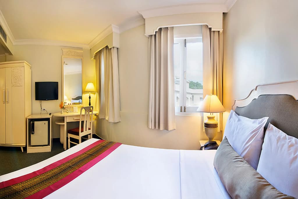 Royal Rattanakosin Hotel - photo 47