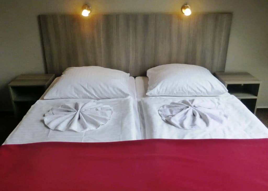 Hotel Rehberge - photo 2