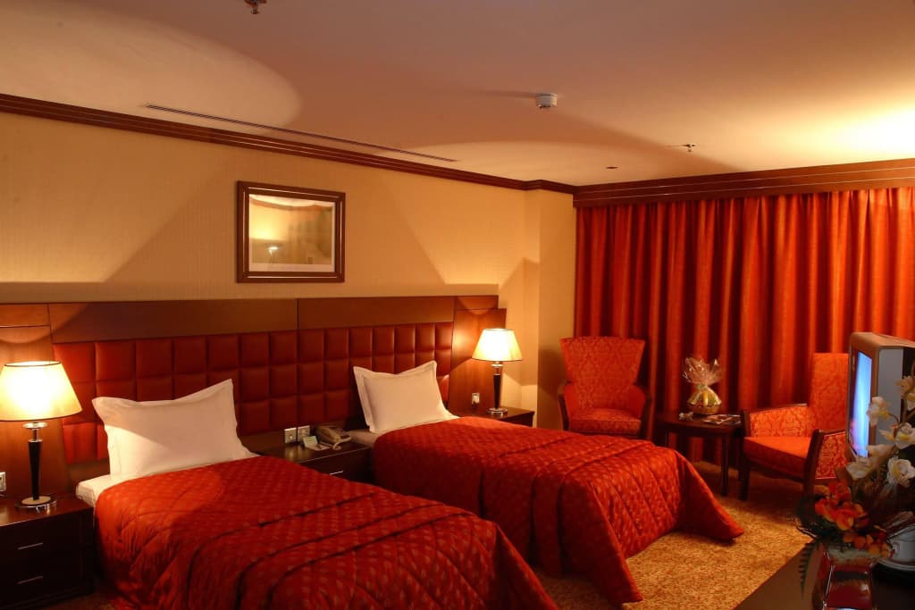 Grand Central Hotel - photo 5