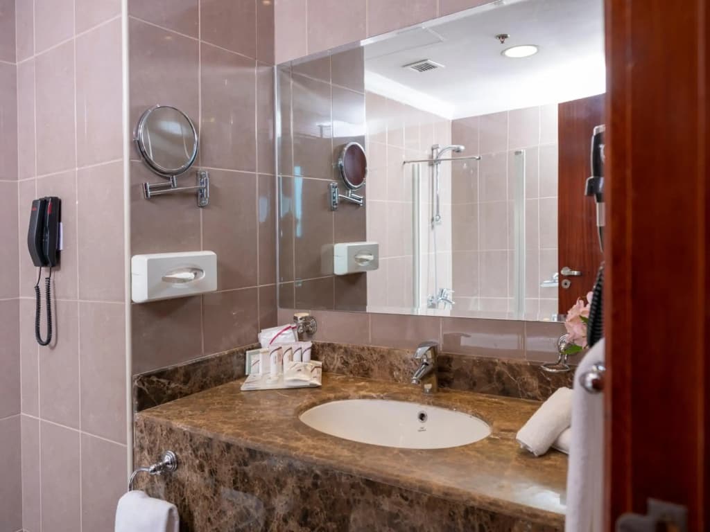 Retaj Al Rayyan Hotel - photo 8