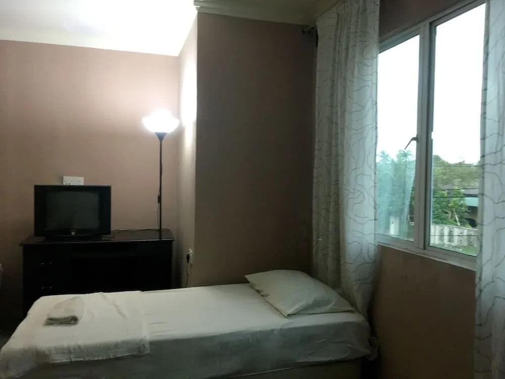 OYO 89589 Naiim Hotel - photo 2