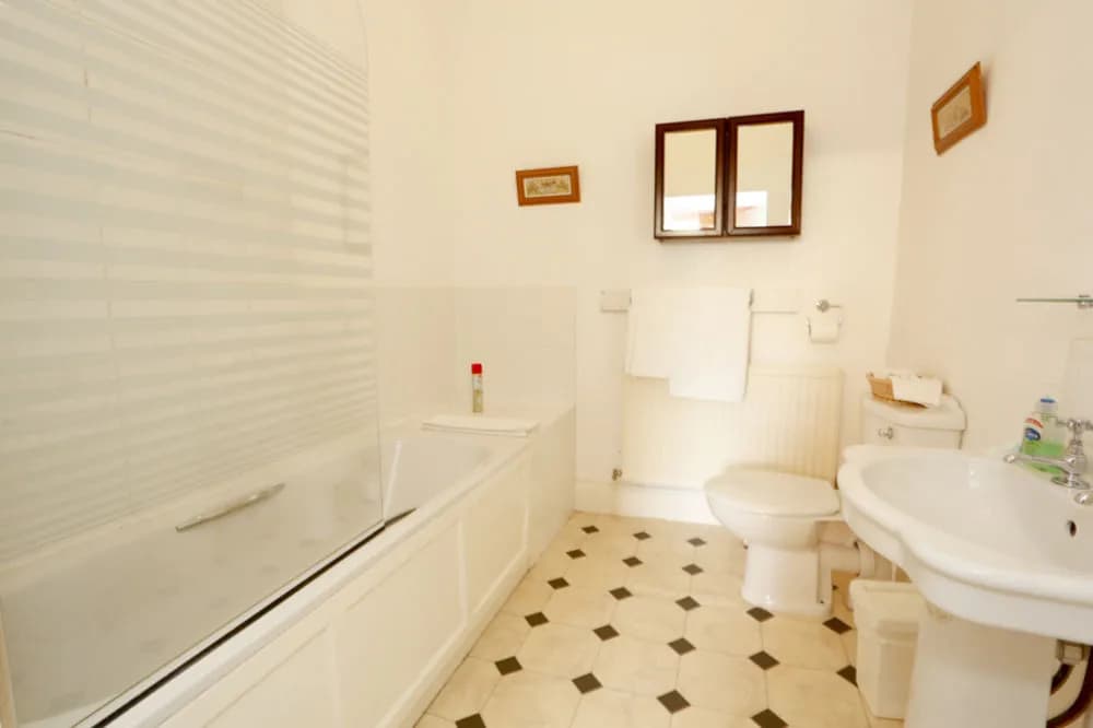 Inchgrove House - photo 8