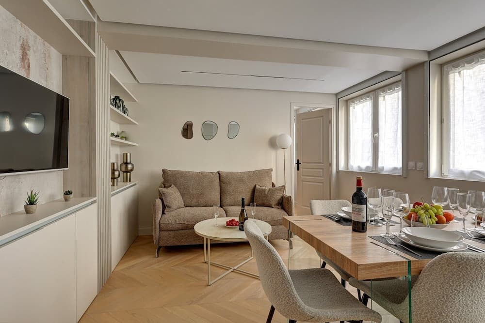 Sublime AC Apartment Eiffel Tower Champs de Mars - photo 14