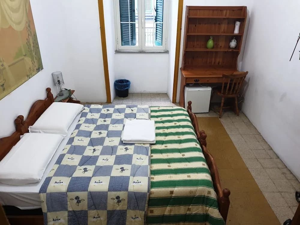 Sunshine Hostel - photo 2