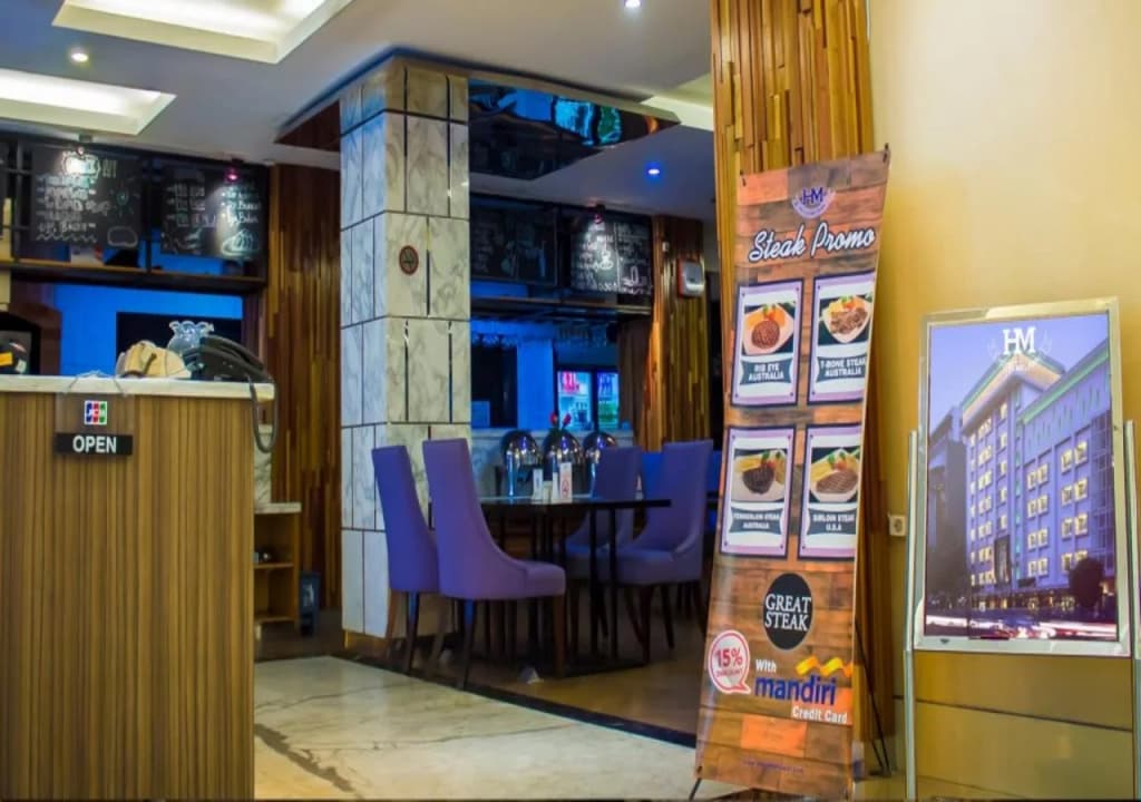 Hotel Melawai 1 - photo 17