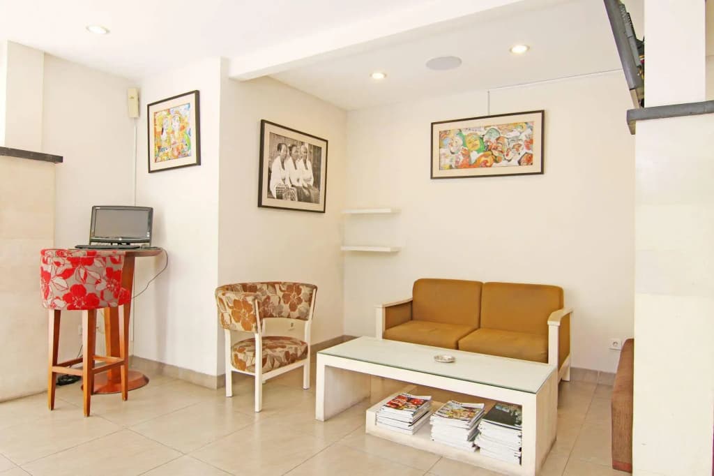 ZEN Rooms Kuta Inn - photo 10