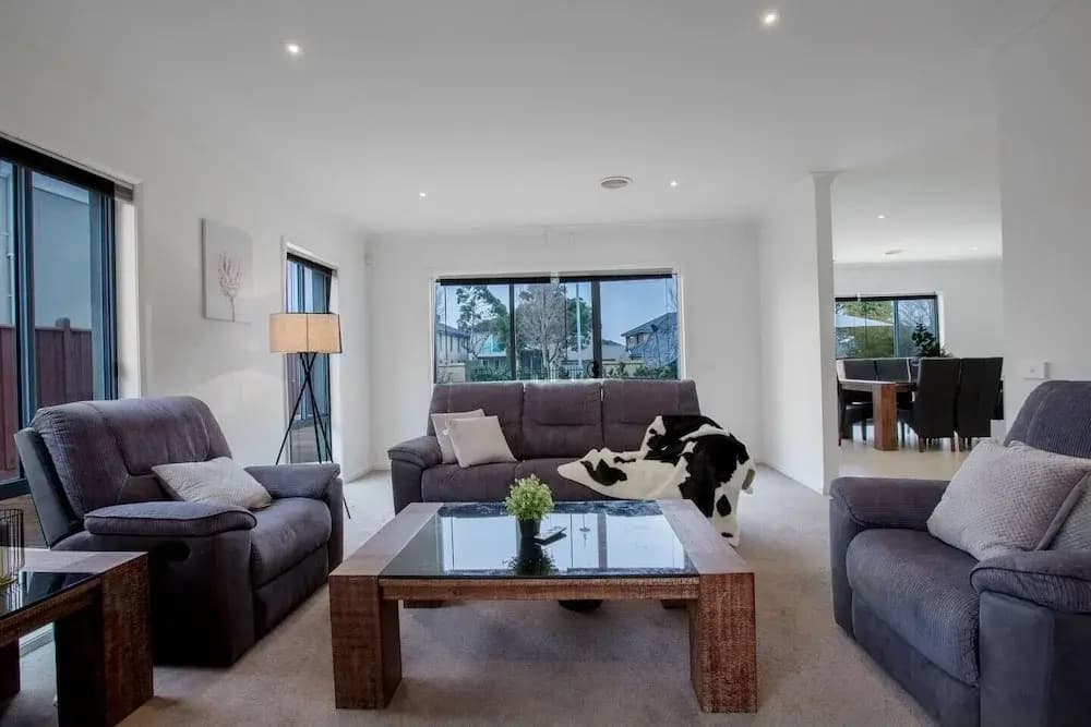 Superb Luxe 5BR House@point Cook Near Lake - photo 8