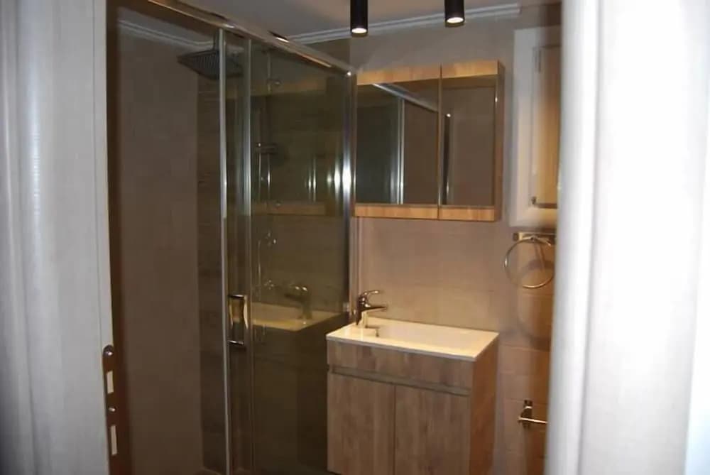 GTD33702 - Feel the Acropolis Apt - photo 7