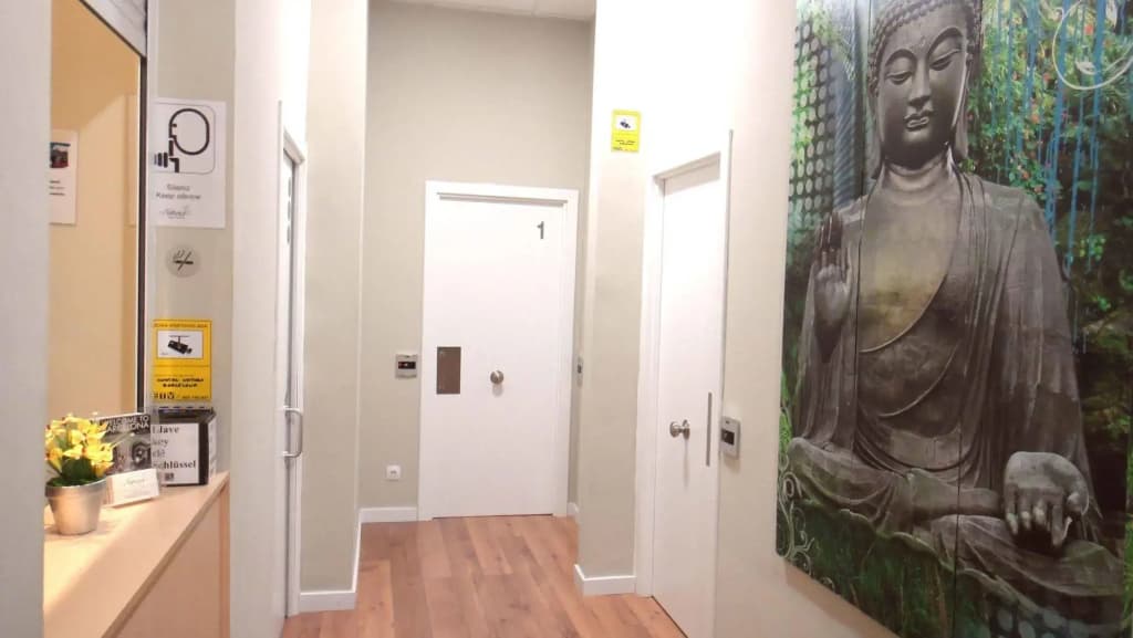 Hostal Live Natura Barcelona - photo 11