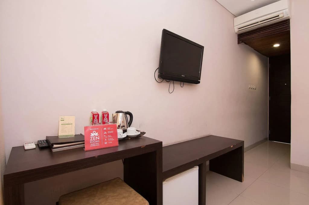 ZEN Rooms Sanur Bypass Ngurah Rai 2 - photo 2