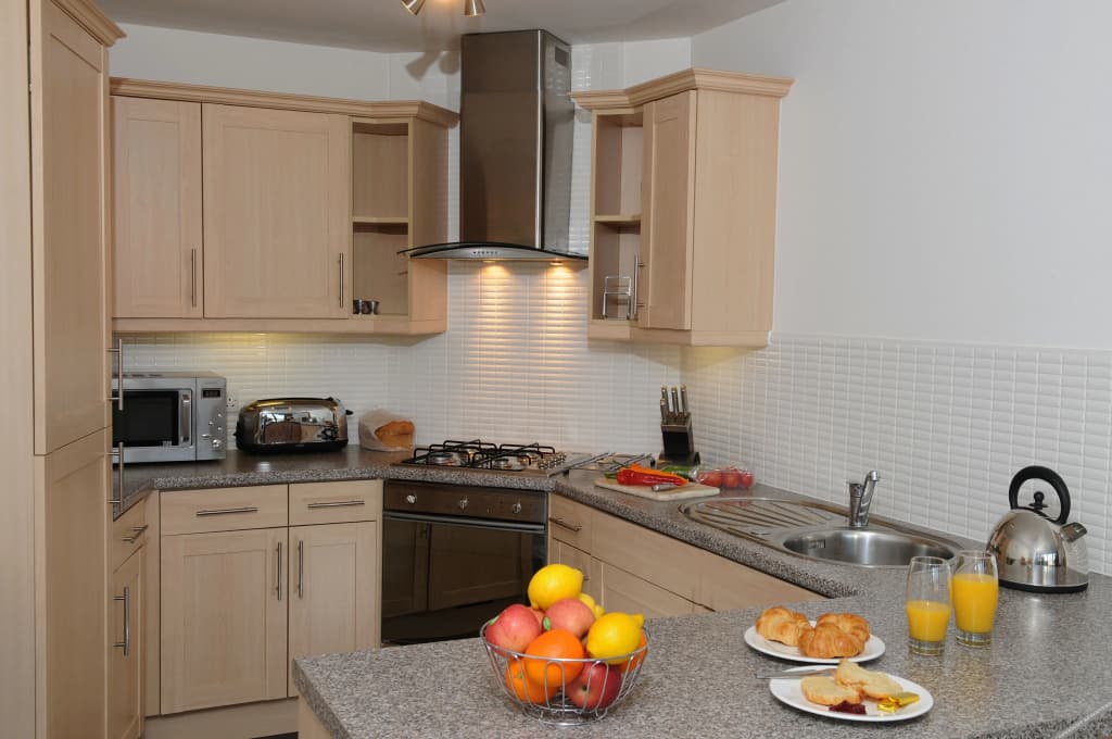 Fountain Court Apartments - EQ2 - photo 2