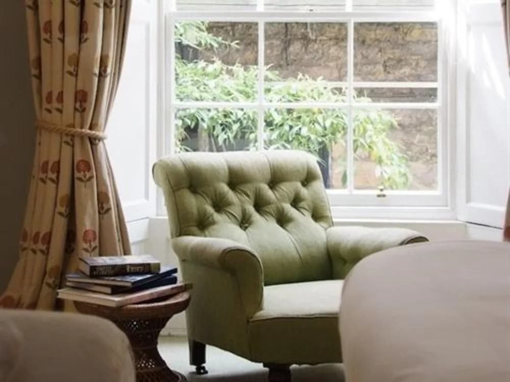 The Guest Room - photo 36
