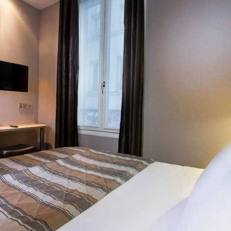 Hotel des Pavillons - photo 20