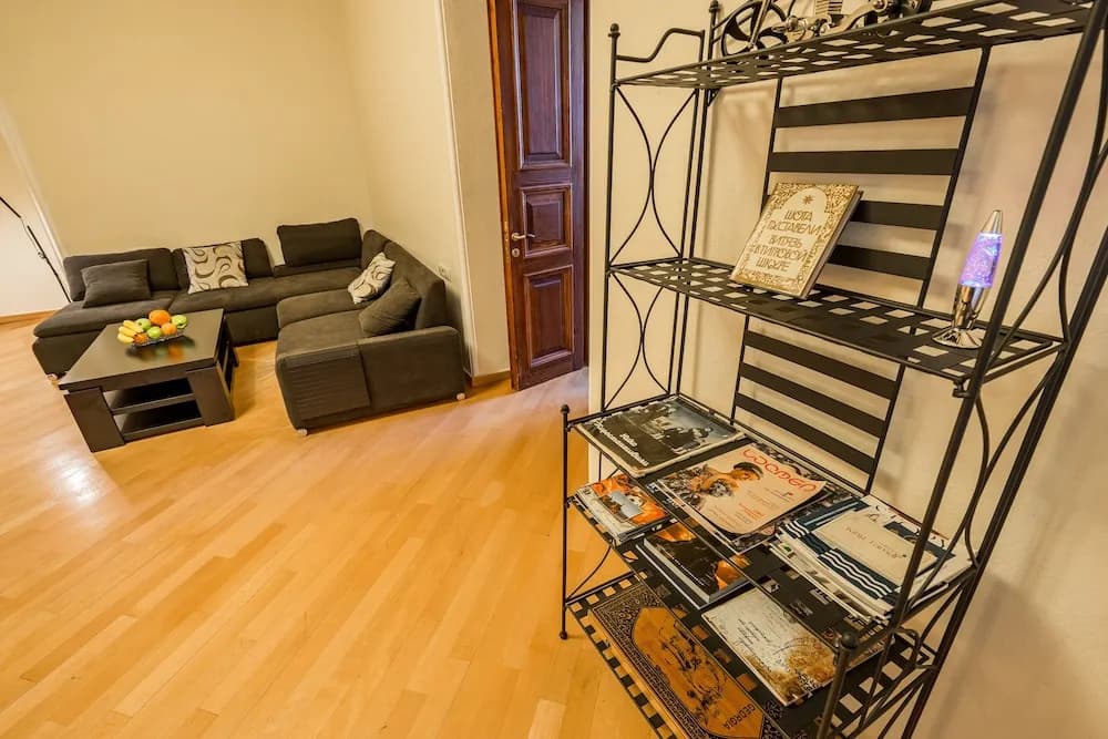 AV Barton Hill - photo 15