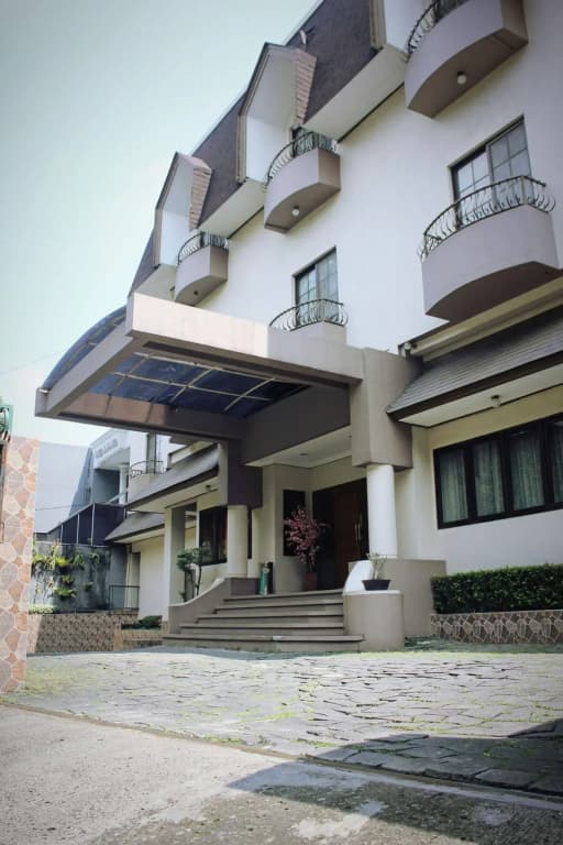Chandra Residence - photo 8