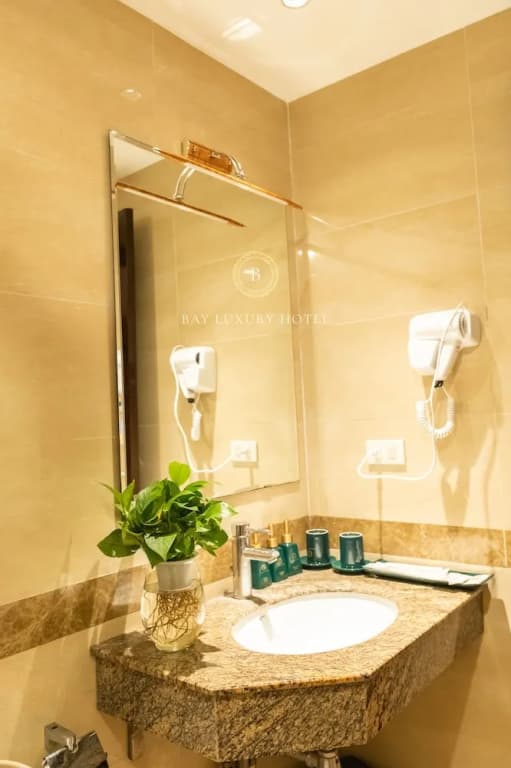 Bay Luxury Hanoi Hotel - No 9 Nguyen Truong To - photo 11