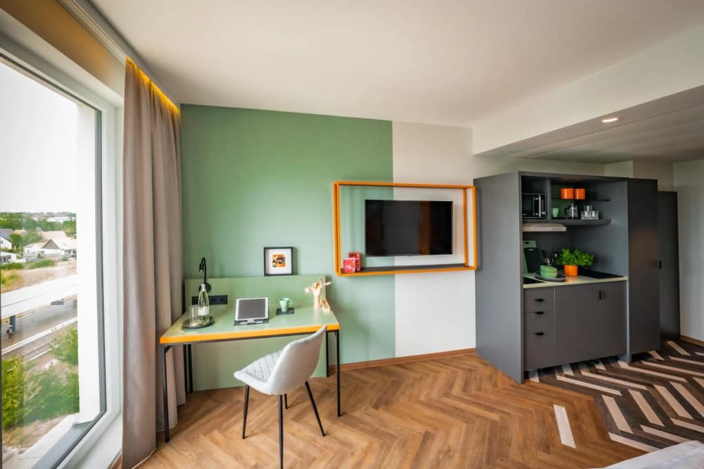 LOGINN Hotel Berlin Airport - photo 41
