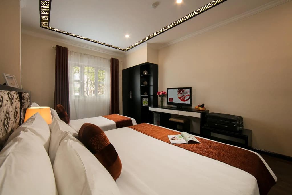 Serenity Premier Hotel - photo 3