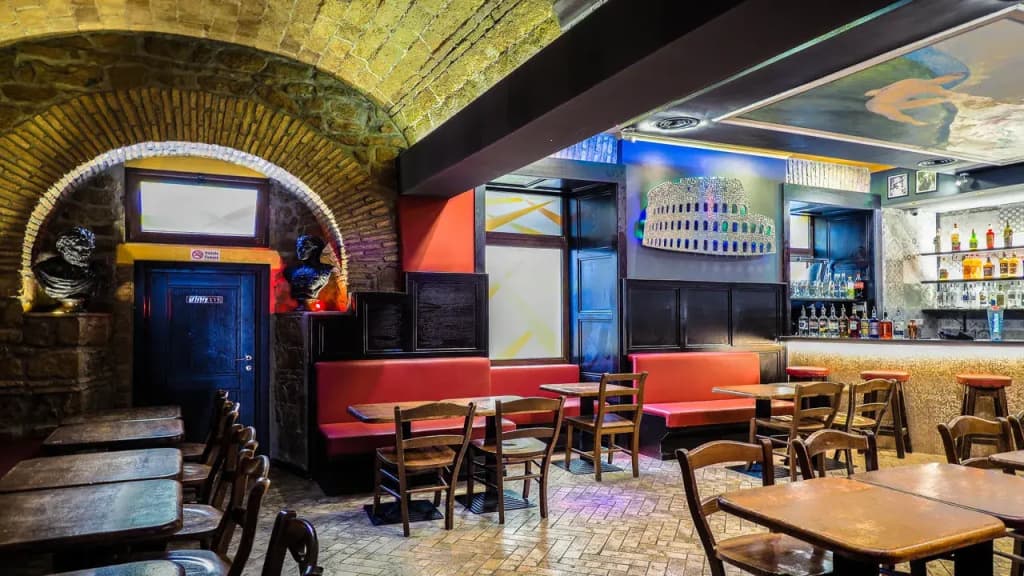 Alessandro Palace & Bar - Hostel - photo 29