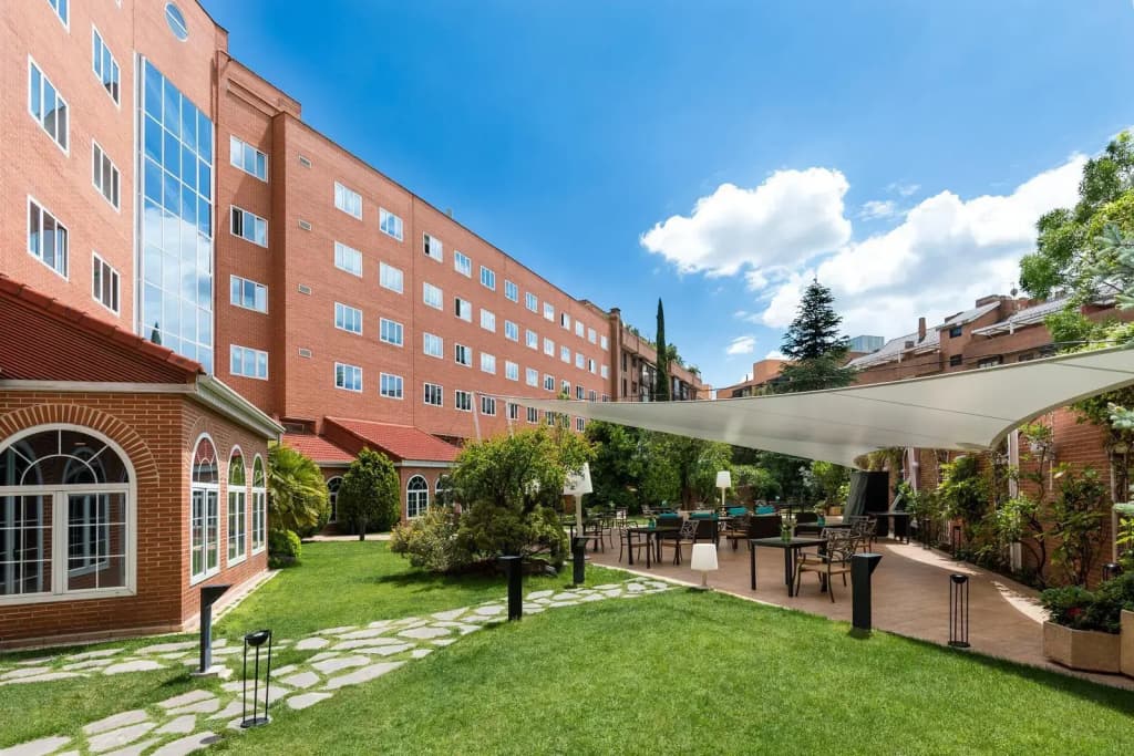 Rafaelhoteles Atocha - photo 43
