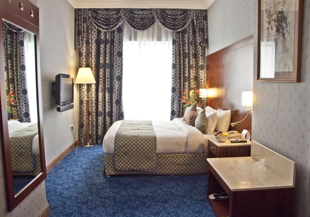 Regent Palace Hotel - photo 20