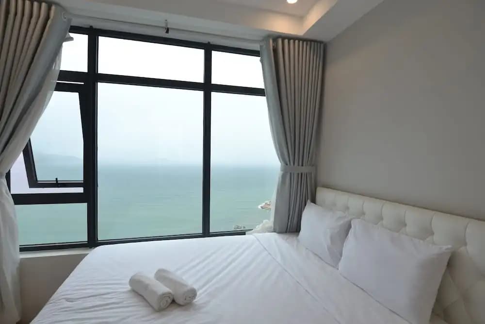 The Crystal Apartment - photo 1