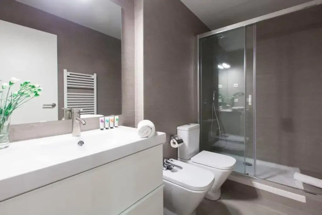 Stylish and centric 2-bedroom apartment in Eixample &Terrace P2 - photo 9