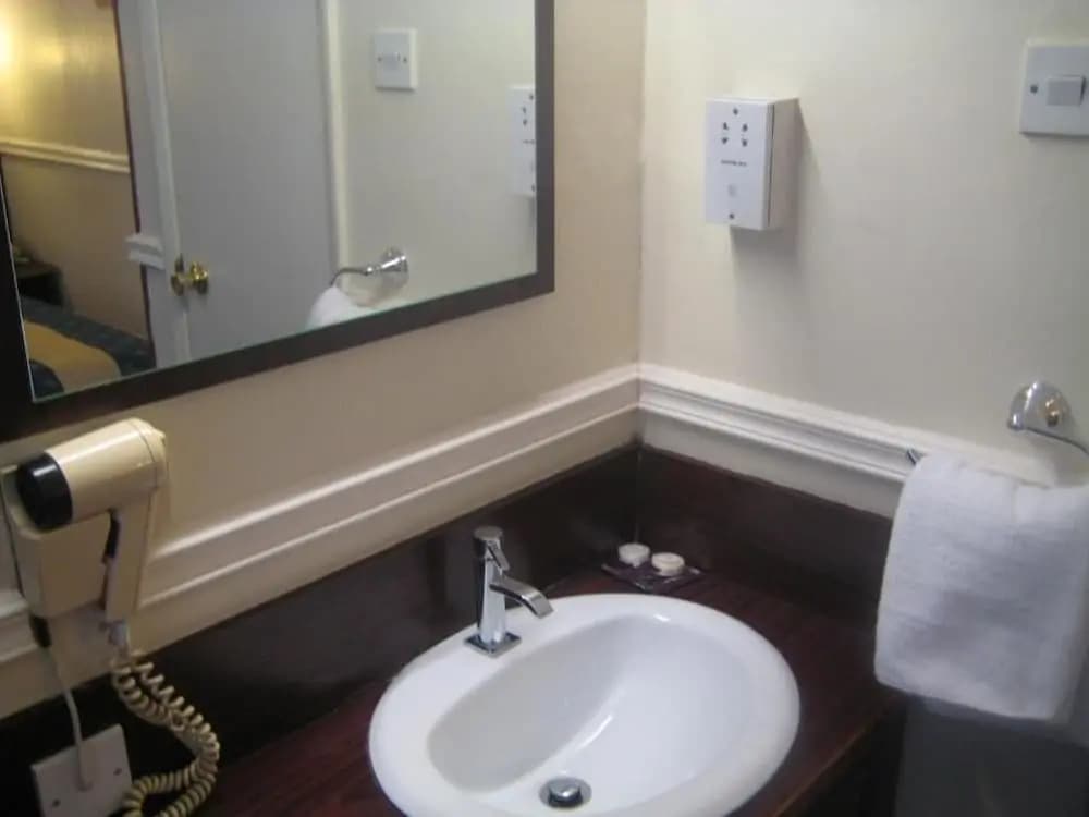 Hallam Hotel - photo 20