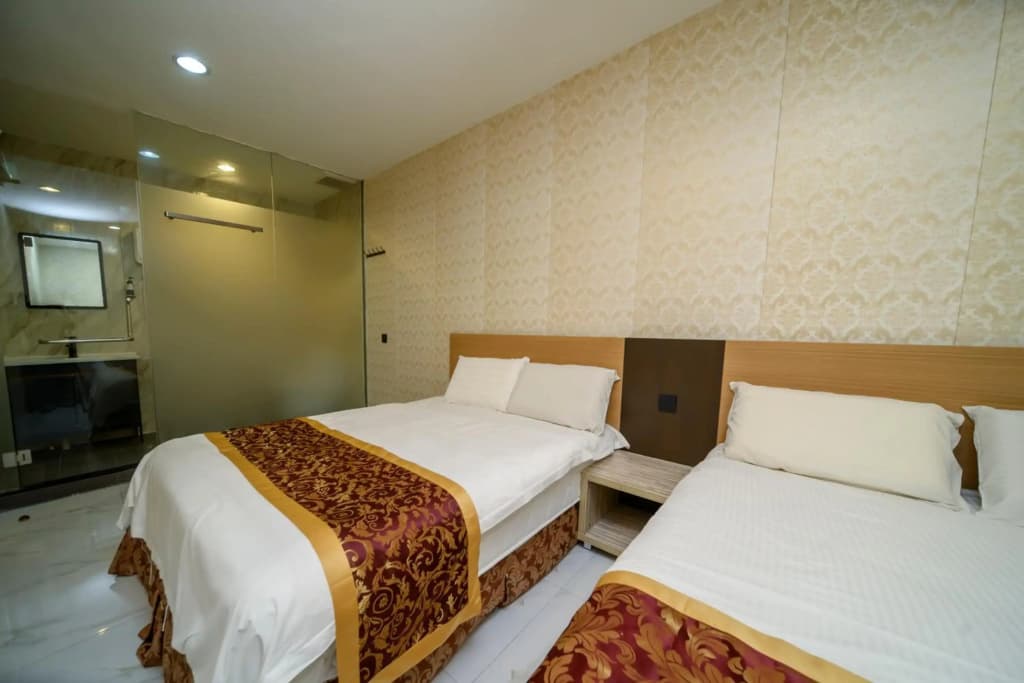 BEEZ Hotel - photo 3