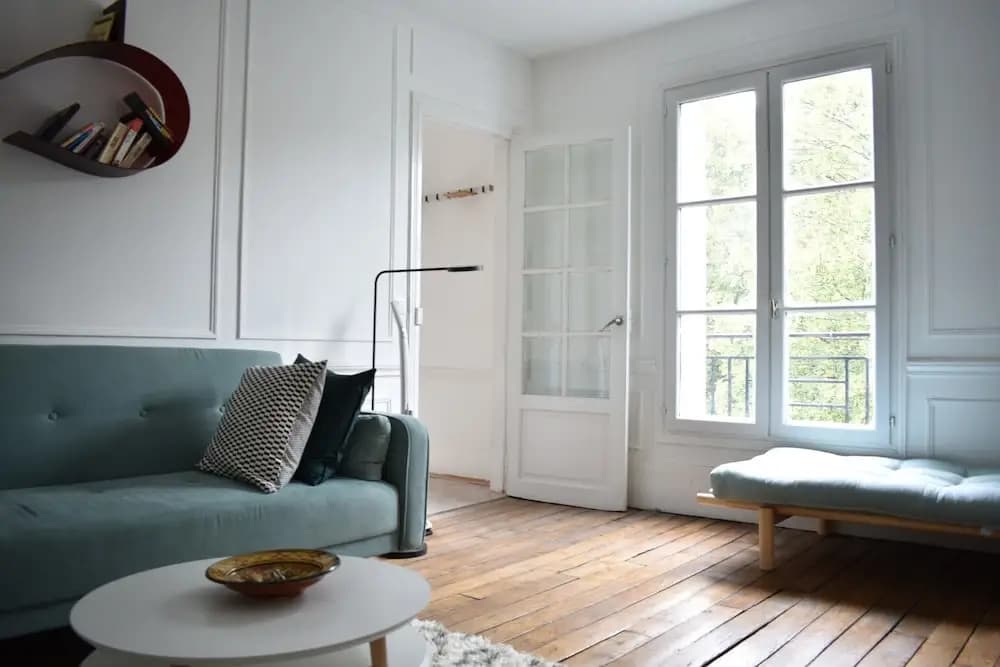 2 Bedroom Flat on Quai de Valmy - photo 1