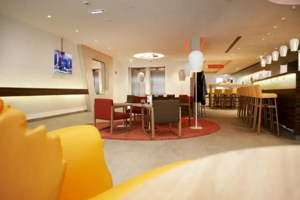Simm’s Hotel – the cityhotel next to Metro U3 - photo 13