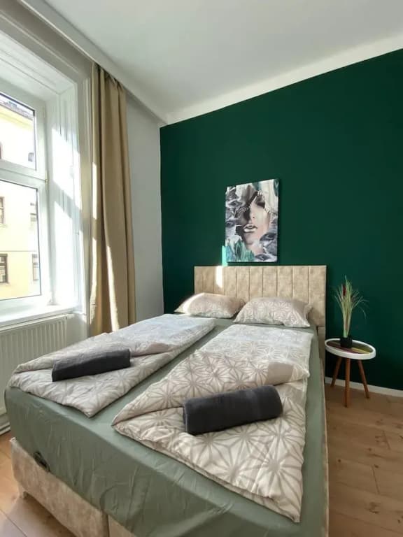 Spacious 8BR Apt with Terrace 16P - photo 3