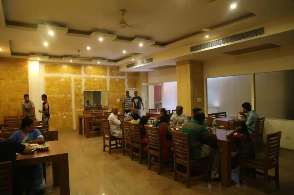 OYO 2202 Hotel City Heights - photo 17