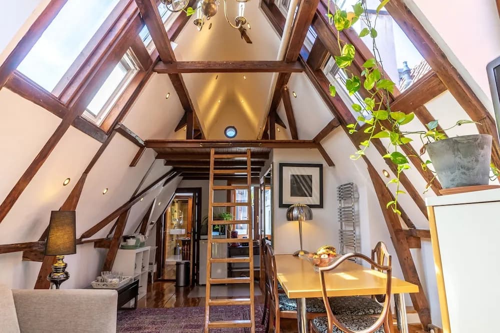 B&B Singel Suites - photo 11