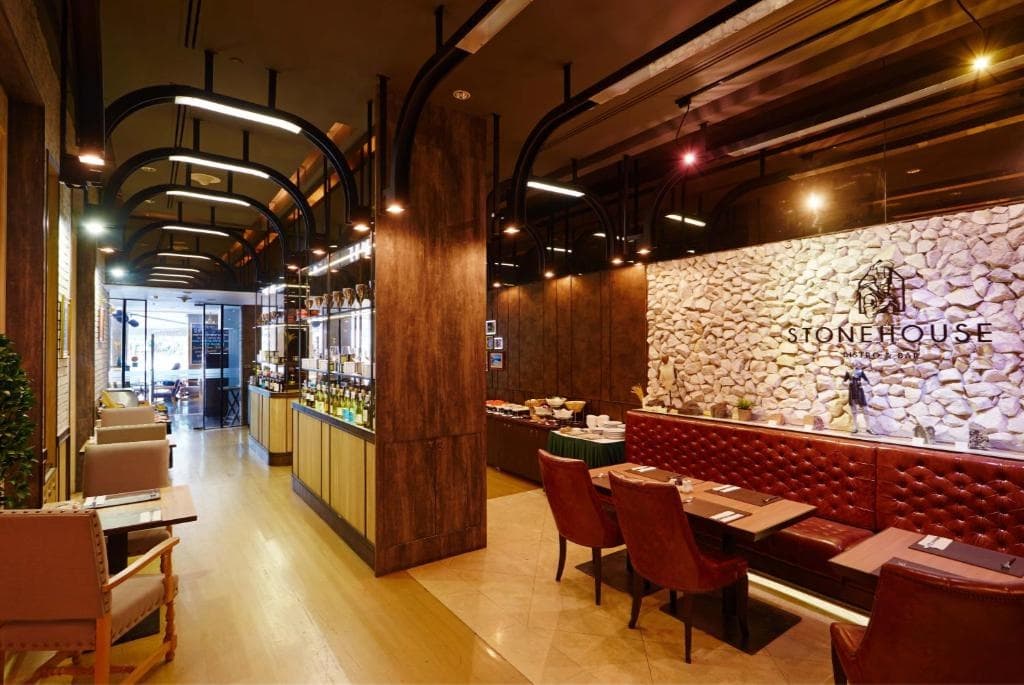 The Duchess Hotel - photo 36