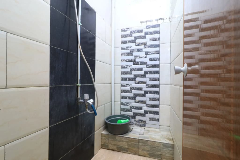 Eiffel Residence Batu Tulis 37 - Female Only - photo 7