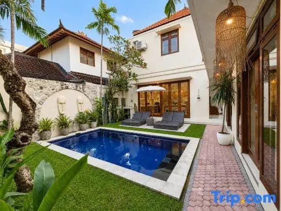 Seminyak Double6 Beach 5BR Villa - pool & parking - photo 1