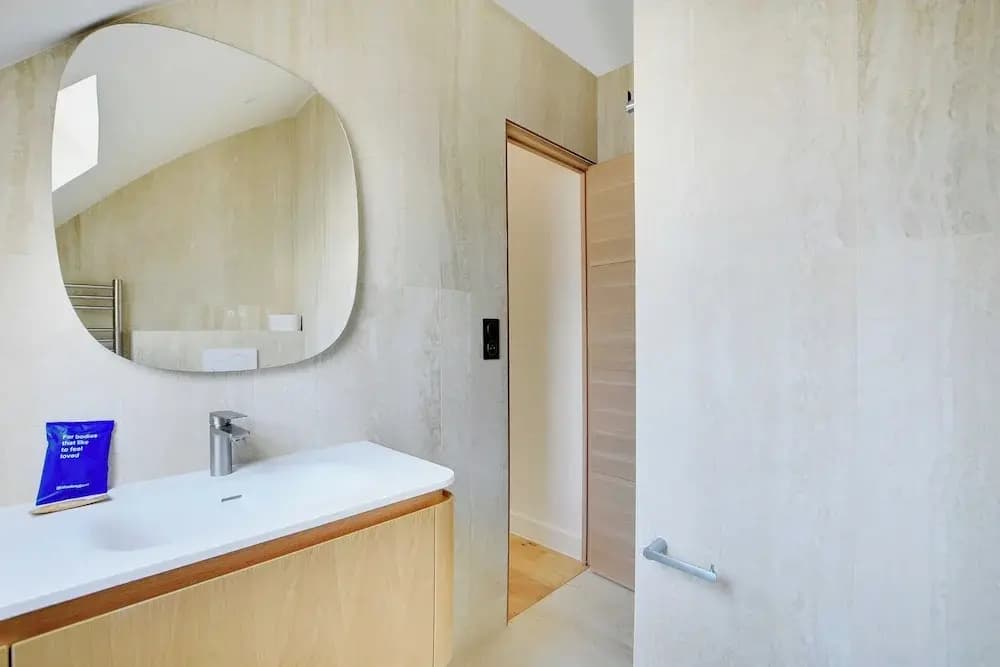 Apt a/c 1br/2p - Saint-lazare/les Champs Elysee - photo 9