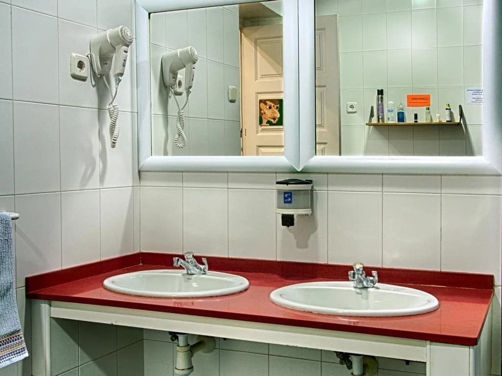 Itaca Hostel Barcelona - photo 8