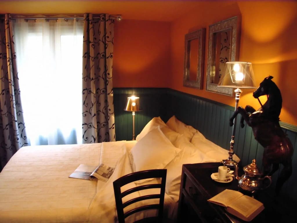The Walled off Hotel Paris - photo 15