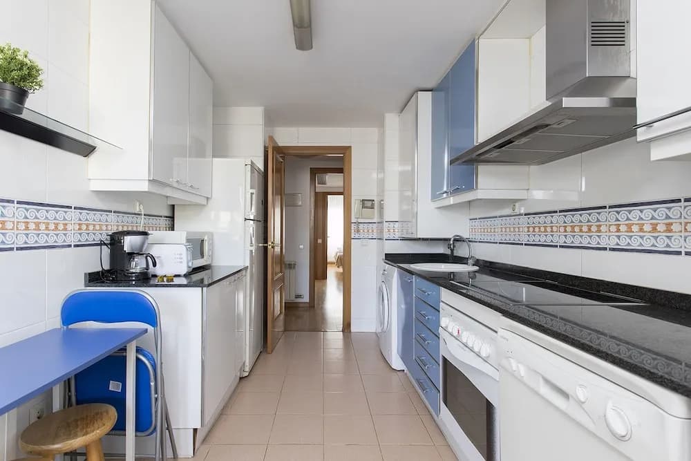 1317 - Modern Forum Apartment - photo 12