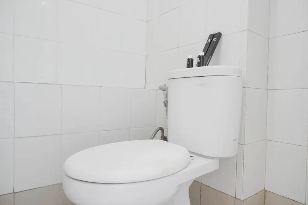 Well Designed And Cozy Studio At Bassura City Apartment - photo 15