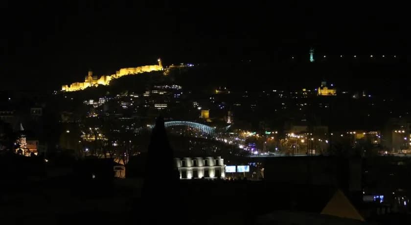 House in old Tbilisi - photo 7