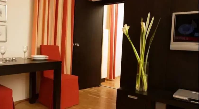 The Levante Rathaus Apartments - photo 5