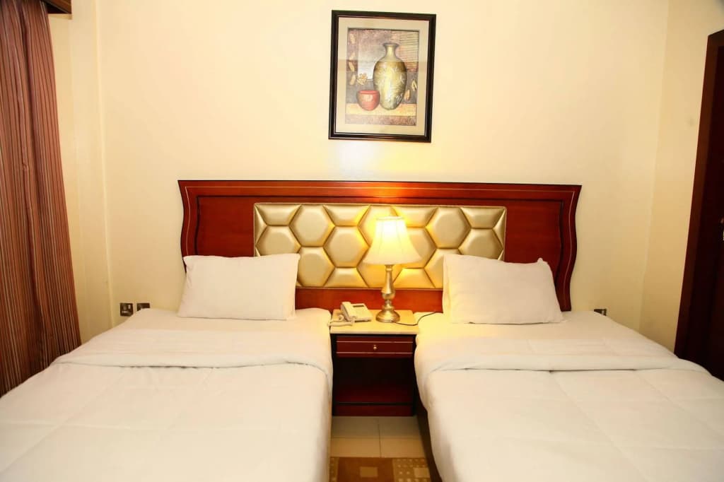 Saffron Hotel - photo 5