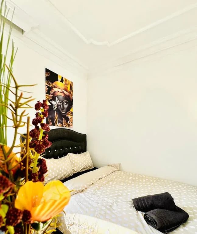 Affordable 4BR Apt Walk to FAC Platz - photo 2