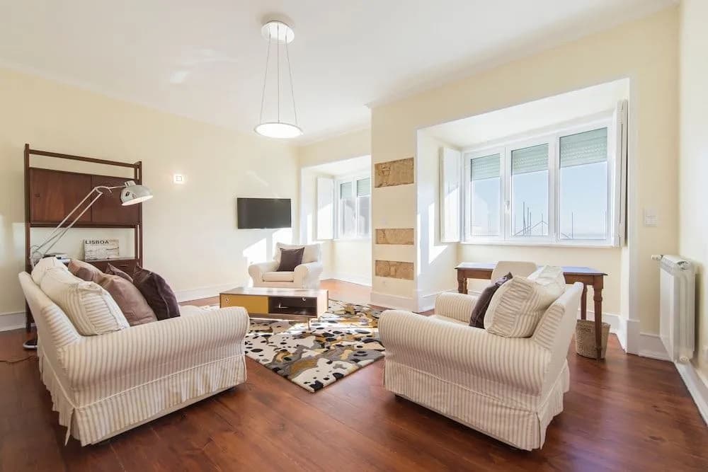 Spacious 4bdr River View - photo 10