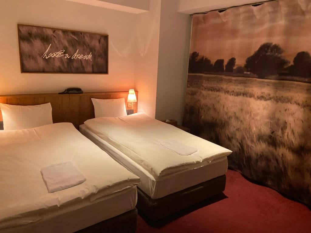 The Wall Hotel - photo 2