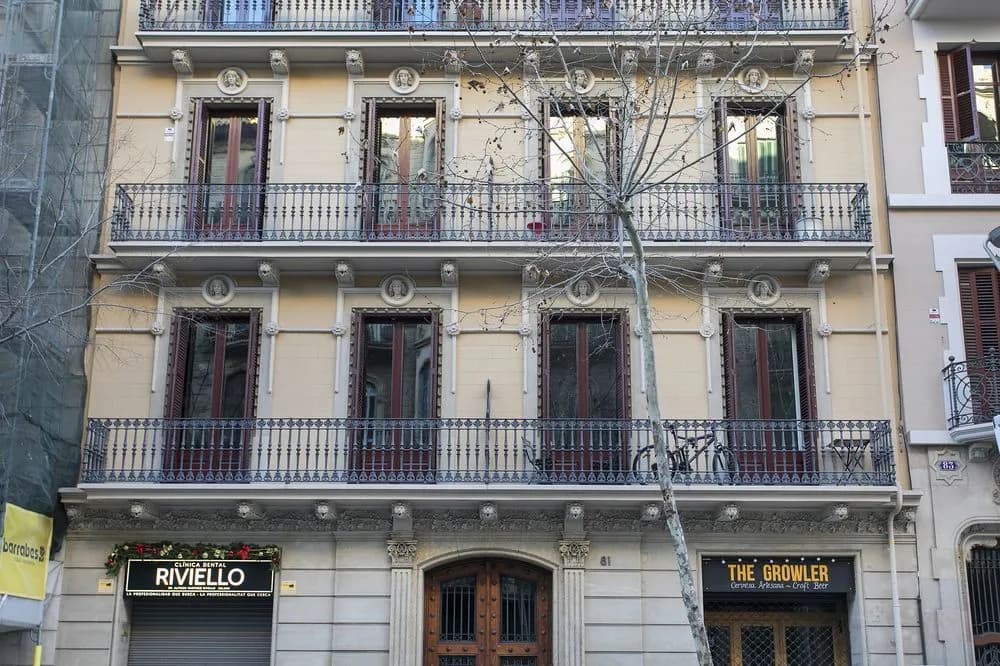 Spacious and luminous flat with balcony - photo 12