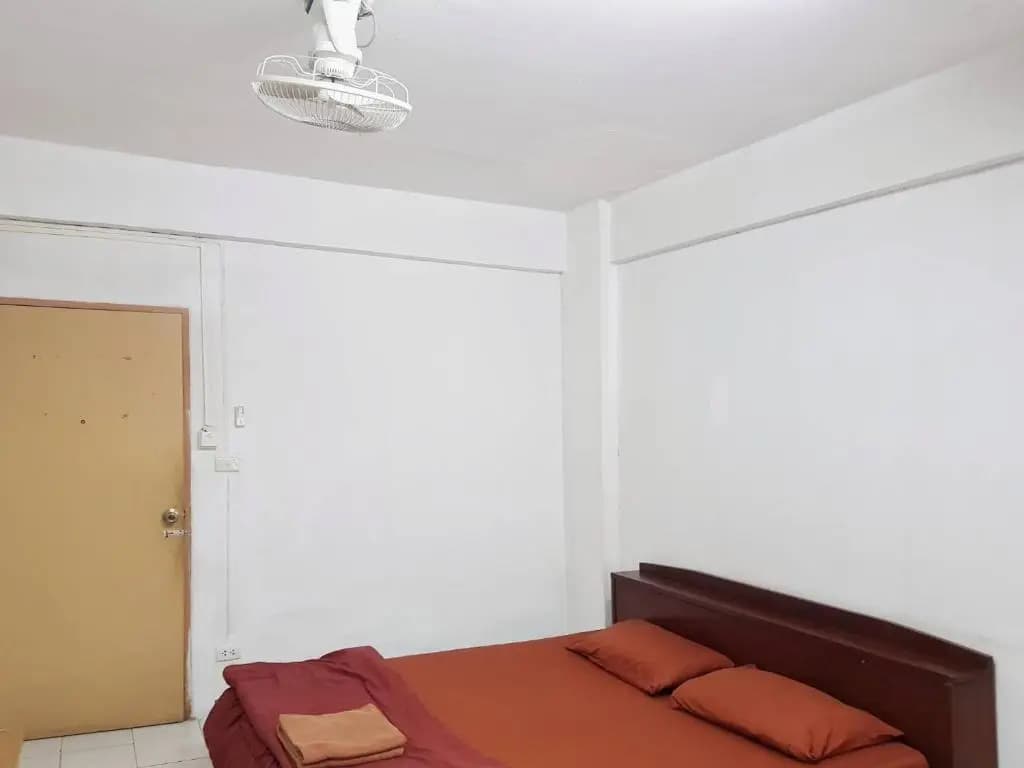 Pacific Apartment - main photo